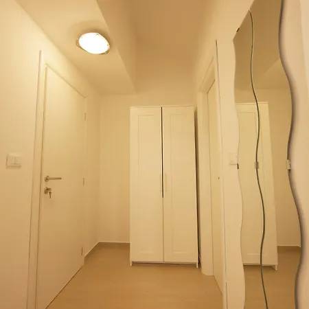Wellness Istriana 住宿加早餐酒店 Murine